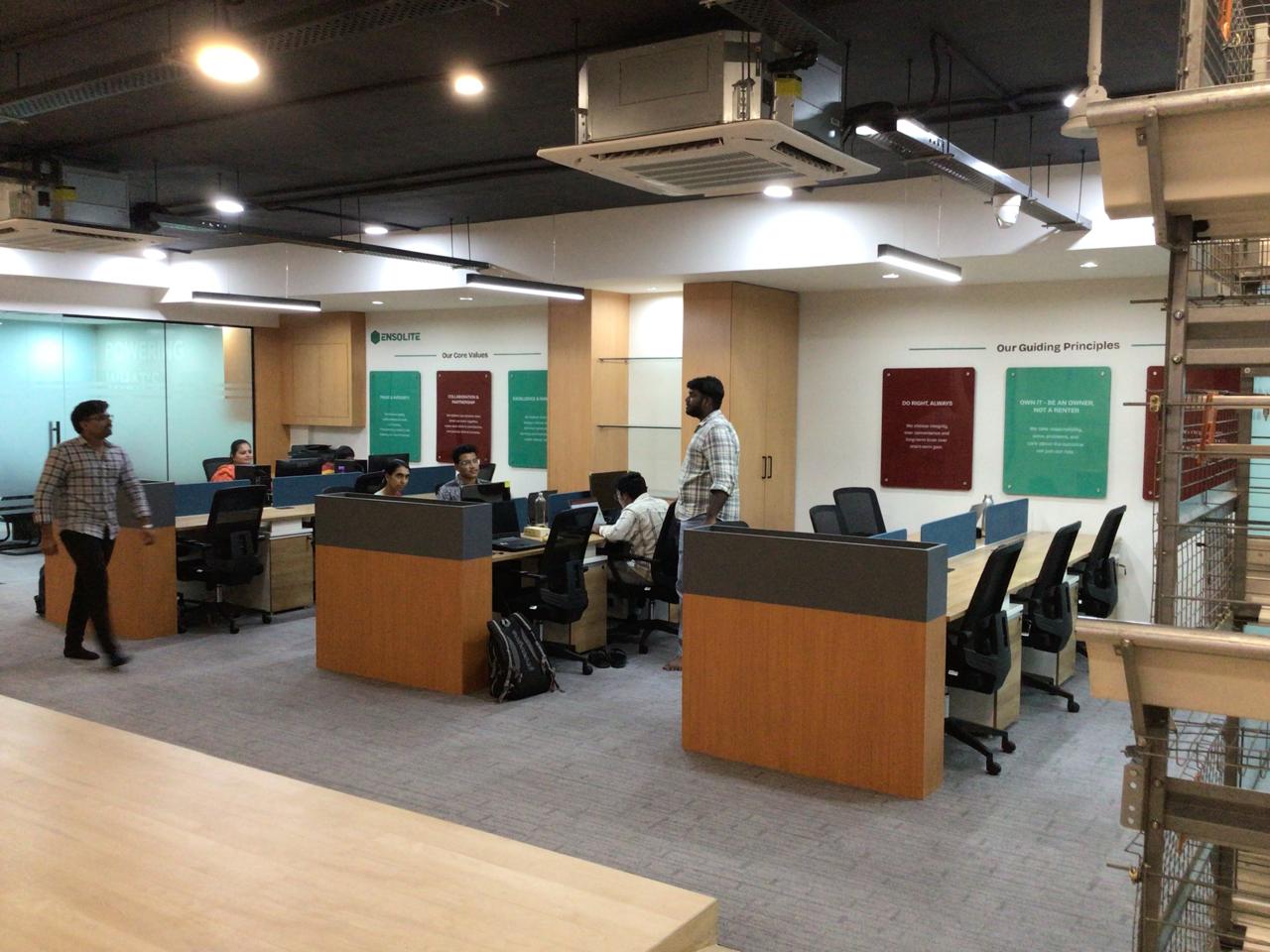Leadership cabin
